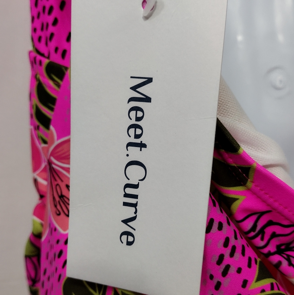 NWT Meet Curve Floral Swim Top Women's 4XL Pink Barbiecore Cottagecore Beach - Picture 7 of 8